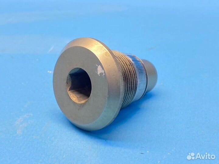 Цапфа шарнира задняя правая Bmw K1200Gt 2003