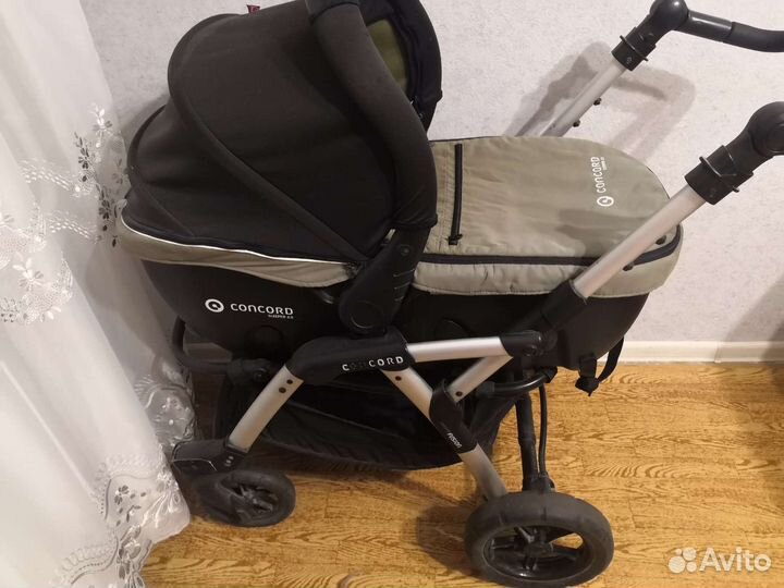 Прогулочная коляска