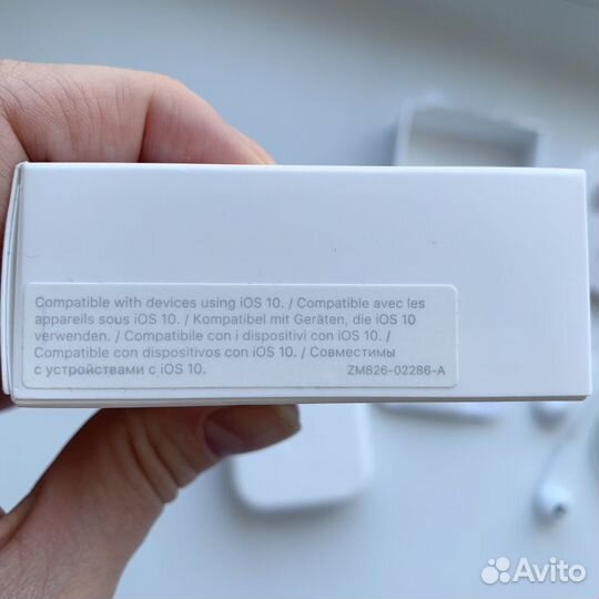 Наушники Apple EarPods Lightning