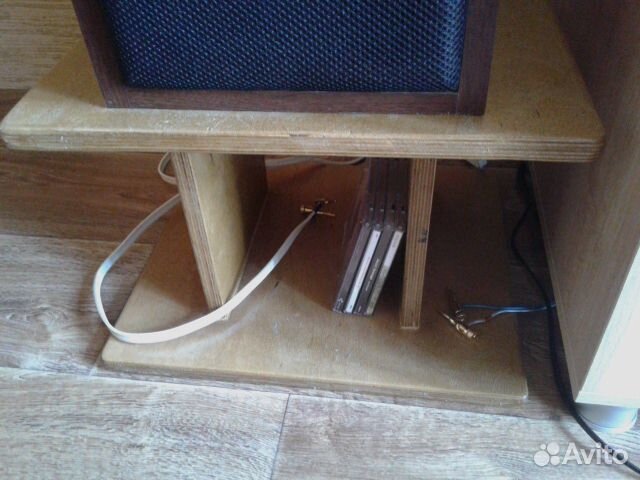 Стойки под акустику