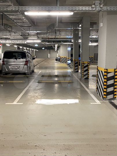 Машиноместо, 13 м²