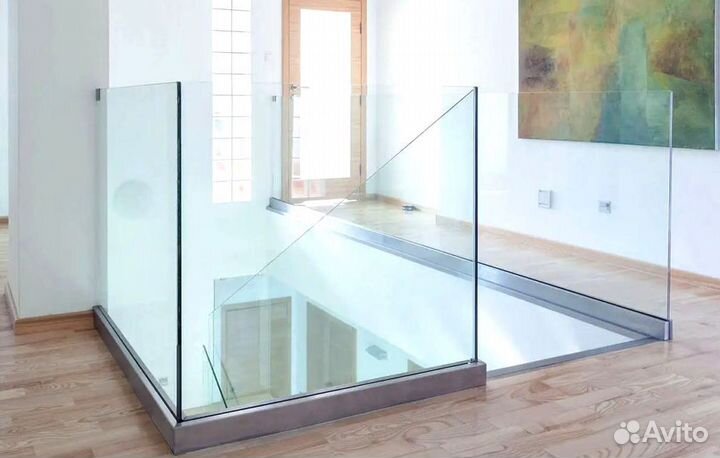 Стеклянные ограждения лестницы от производителя