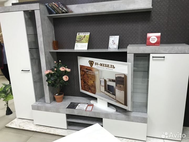 Стенка в гостиную