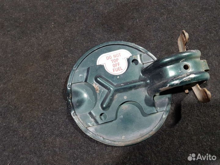 Лючок бензобака Chrysler 300m