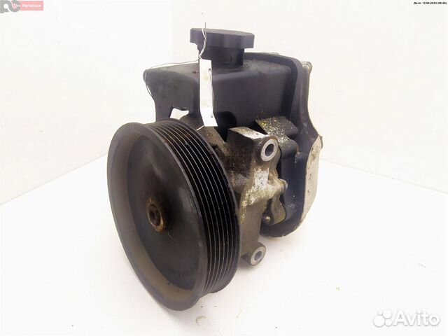 Насос гидроусилителя Mercedes-Benz C-Class