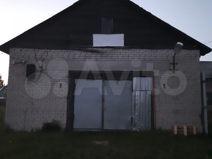 Гараж, > 30 м²