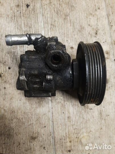 Насос гидроусилителя руля Volkswagen Polo MK 3 1.4