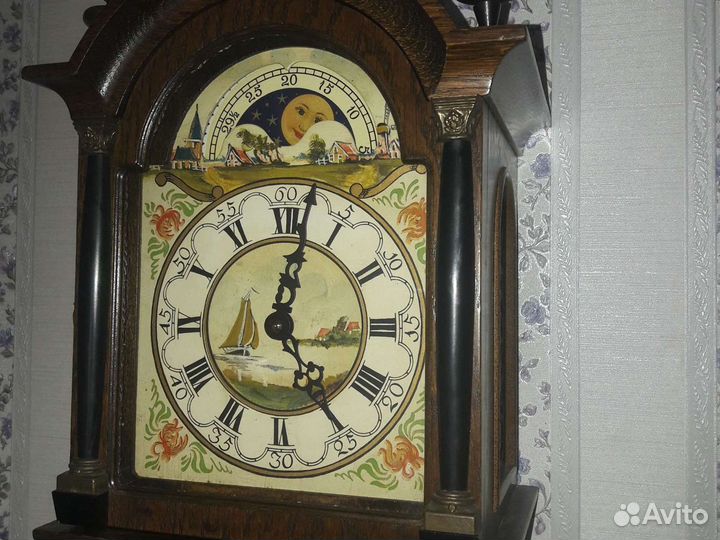 Настенные часы с боем и лунным календарем пр. Голл