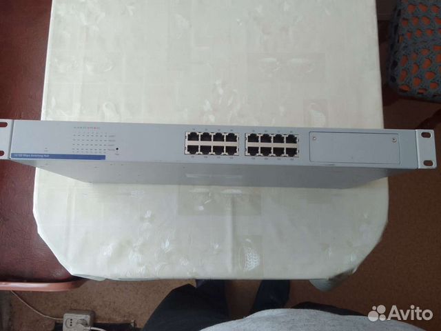 Коммутатор 10/100 Mbps
