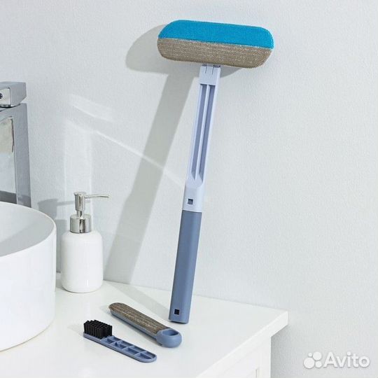 Щетка с длинной ручкой предназначена для