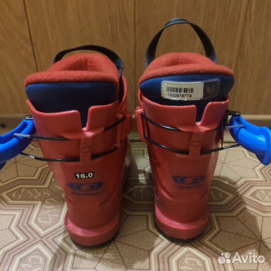 Горнолыжные ботинки детские 16