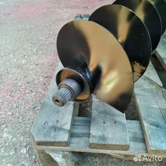 Шнек №350598 комбайна claas