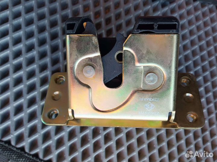 Замок багажника опель