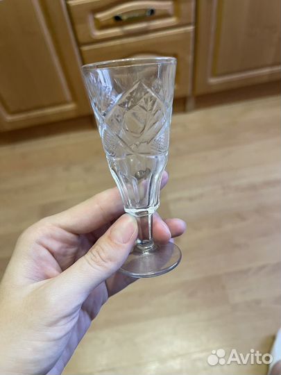 Рюмки на ножке