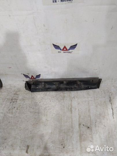 Накладка двери задняя правая Subaru Forester 4 SJ