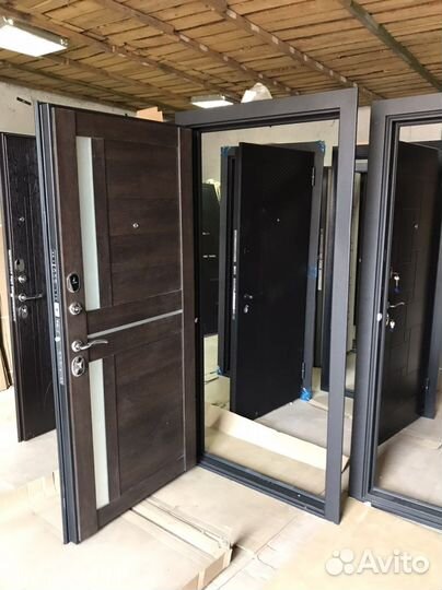 Двери стальные входные (склад 24/7 )