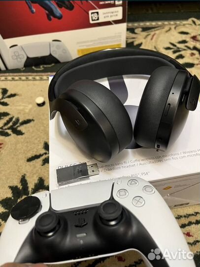 PlayStation 5 (PS5) + наушники Sony Pulse 3D