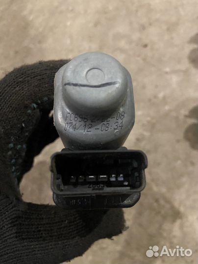 Моторчик стеклоподъемника Kia Ceed 1 ED