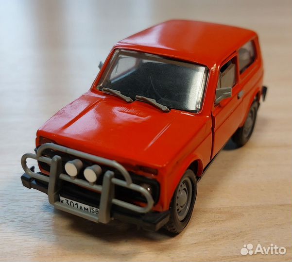 Масштабная модель автомобиля Ваз 21213 