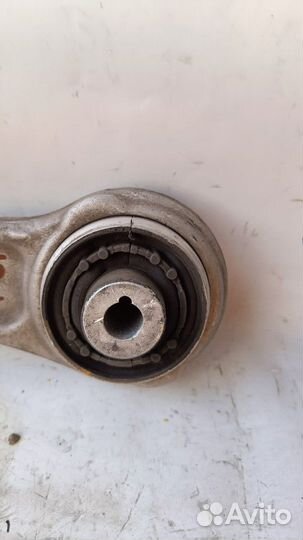 Mercedes W205 14- Рычаг передний левый нижний