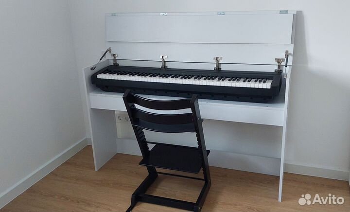 Стойка для пианино Yamaha p-45b