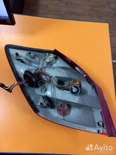 Фонарь правый Skoda Fabia 2