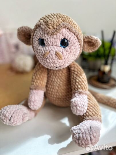 Плюшевая обезьянка