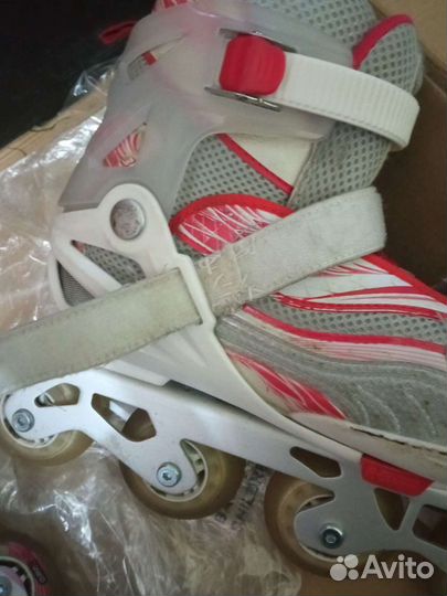 Роликовые коньки