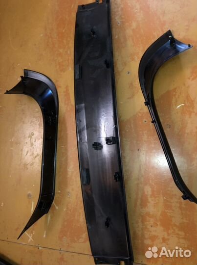 Bmw x5 e70 bmw x6 e71 Облицовка багажной двери