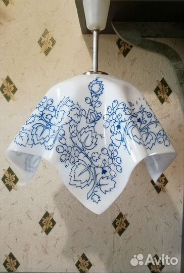 Люстры светильники