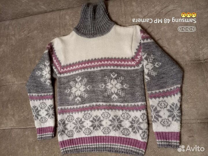 Свитер