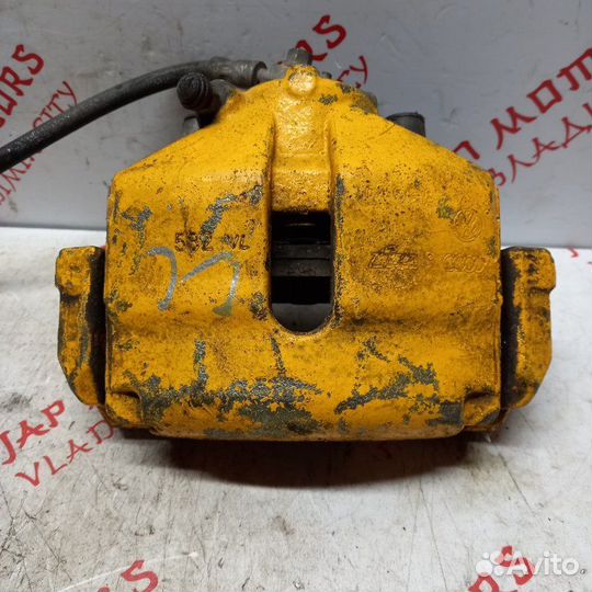 Суппорт тормозной передний правый Volkswagen