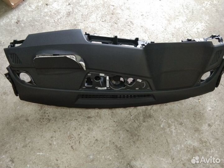 Панель (торпеда) Ауди Q5