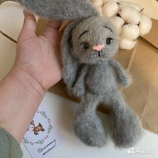 Вязаные игрушки зайка