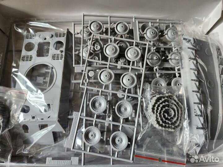 Модель танка PzVD, 1/35, Dragon