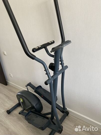 Эллиптический тренажер torneo