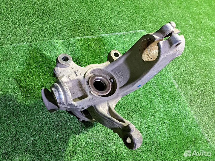 Кулак поворотный правый Форд Мондео 4