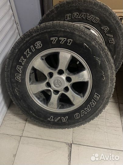 245/70R16 Toyota Hilux