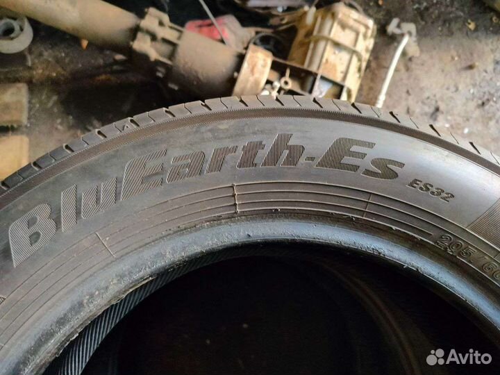 Yokohama BluEarth-ES ES32 205/60 R16