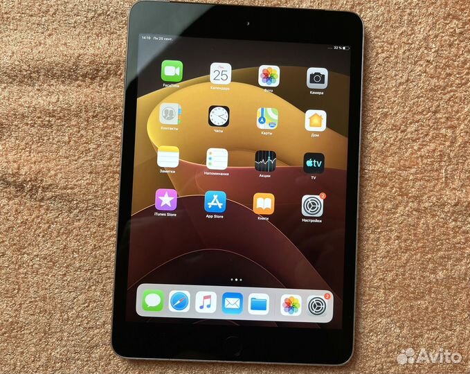 Планшет Apple iPad mini с симкой