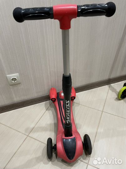 Самокат 3х колесный с музыкой, паром из турбин