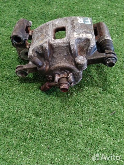 Суппорт передний правый Honda Civic EU1 D15B 2000