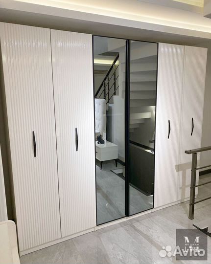 Шкаф встроенный