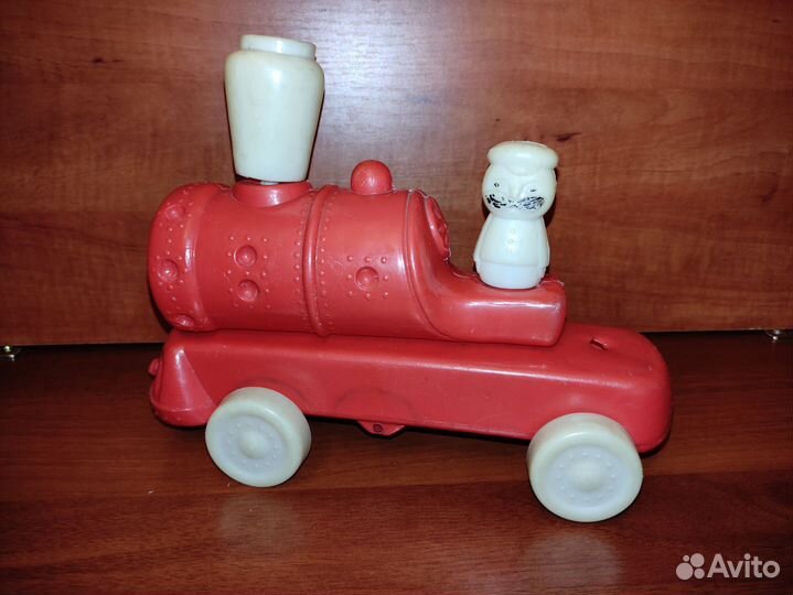 Паровоз дутыш локомотив с машинистом СССР клеймо