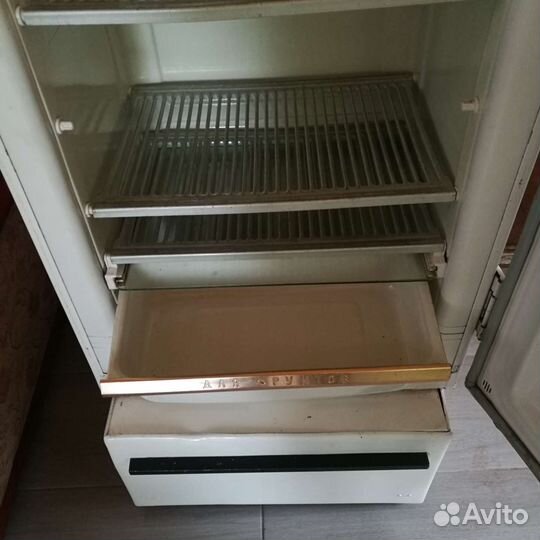 Холодильник бу
