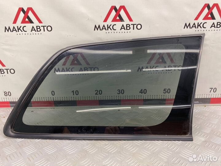 Б/У форточка багажника (стекло, собачатник) задний