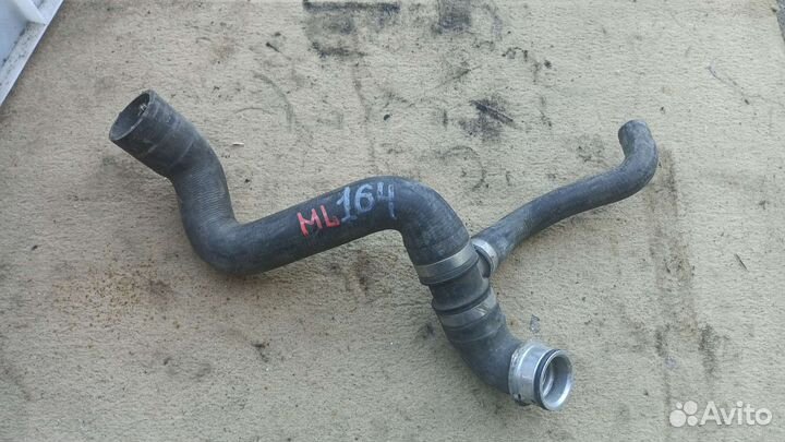 Патрубок охлаждения Mercedes ml164 gl164