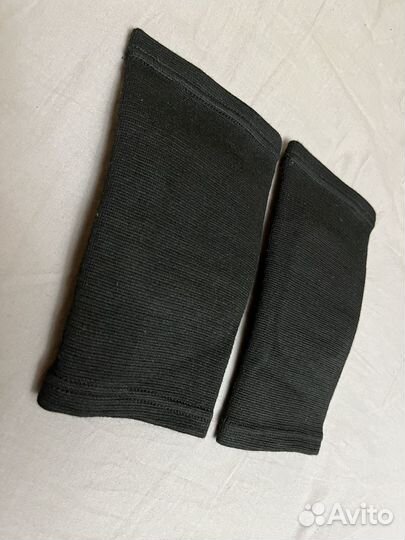 Наколенники