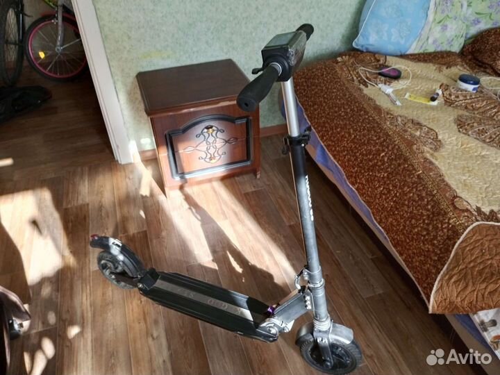 Самокат взрослый электрический бу