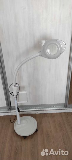 Лампа лупа напольная